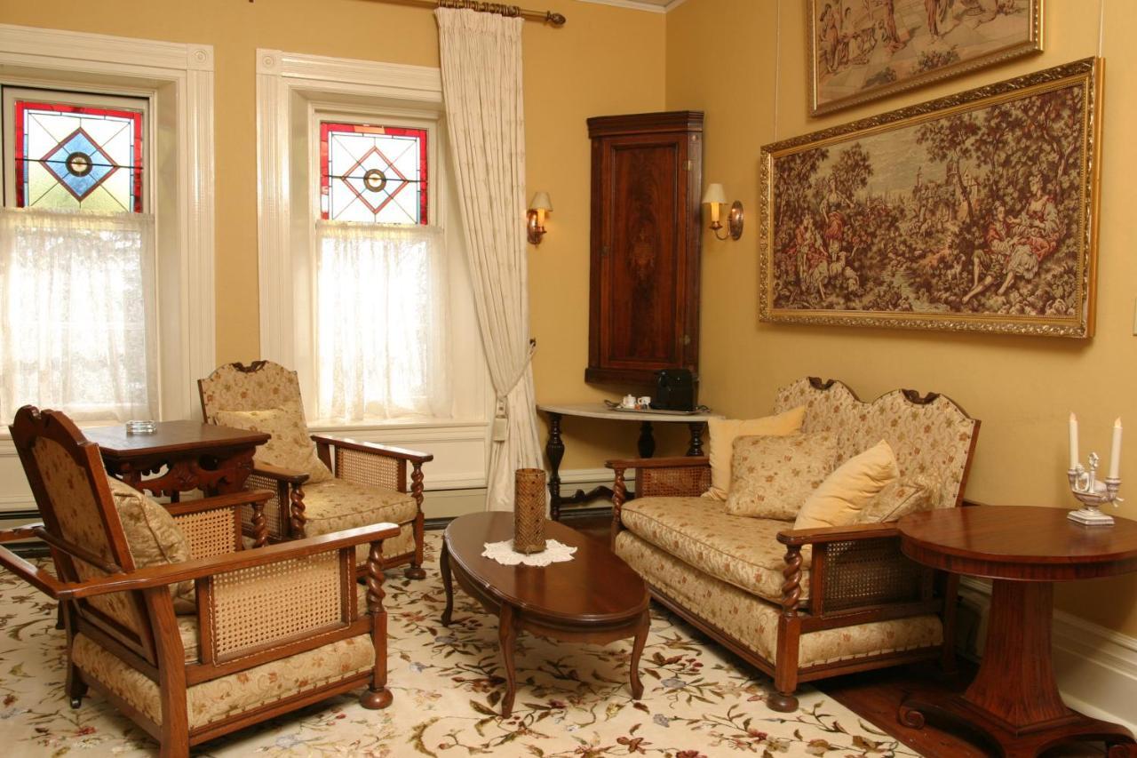 Grand Victorian Bed and Breakfast Niagara Falls Eksteriør billede