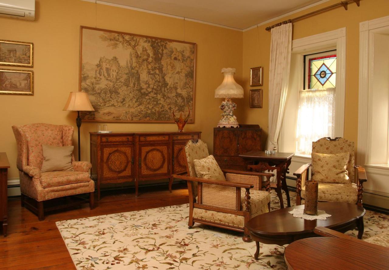Grand Victorian Bed and Breakfast Niagara Falls Eksteriør billede